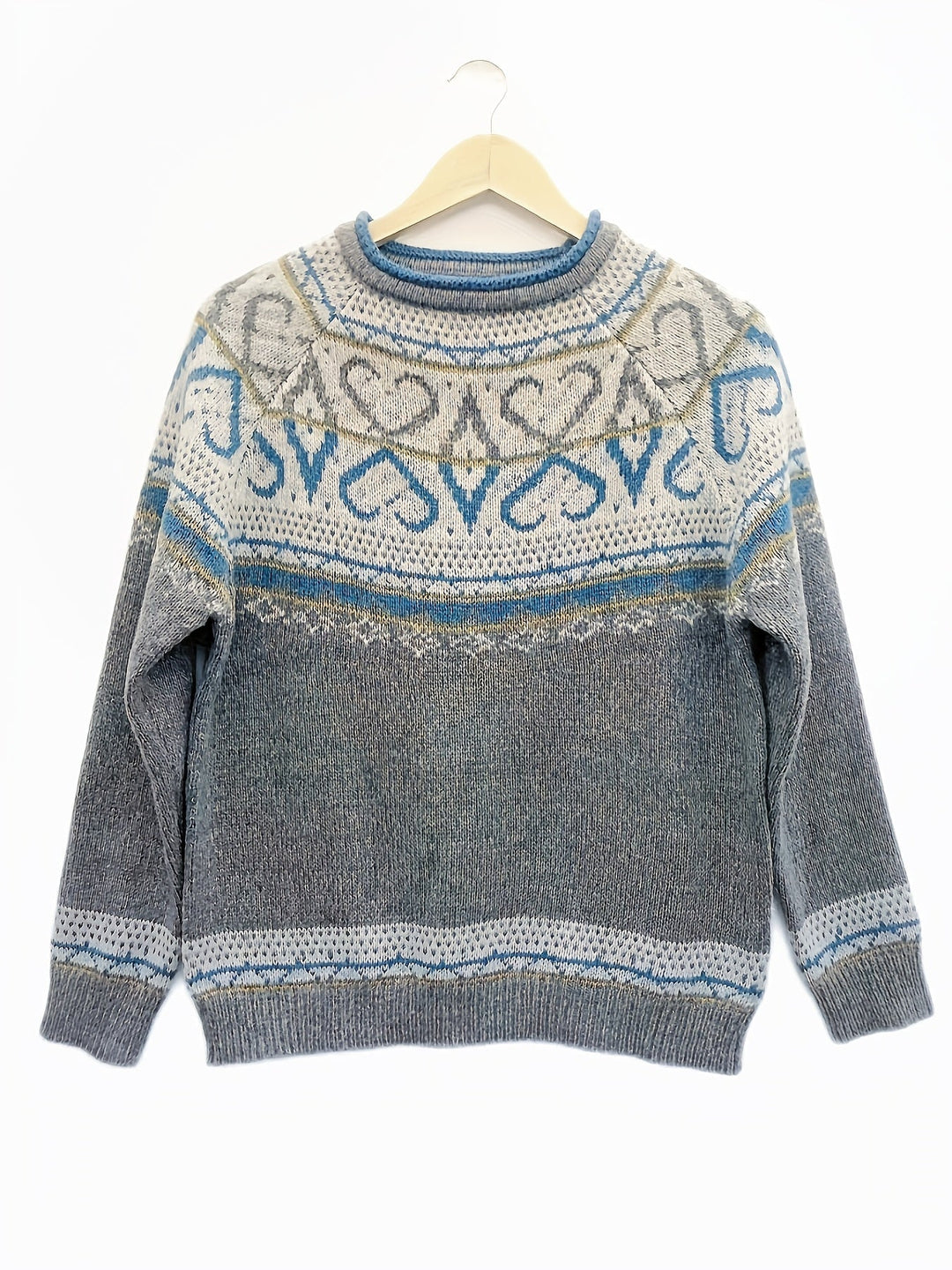 Luxe | Elegant and Warm Nordic Sweater for Winter